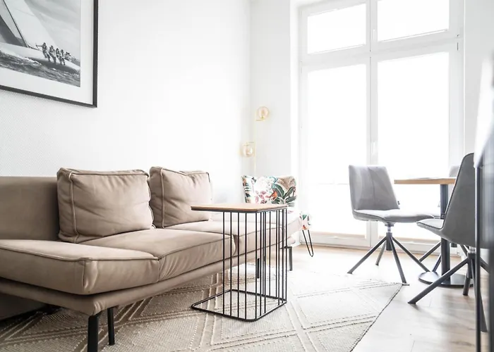 Johouse Apartment 4
